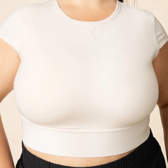 POPFLEX Tops - Taylor Swift Cream Baby Crop Tee - Small - New W/O Tags